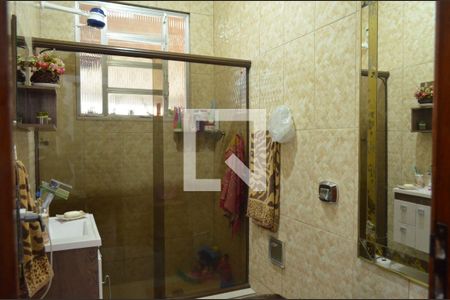 Casa à venda com 210m², 3 quartos e 6 vagasBanheiro Social