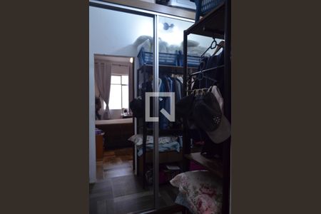 Casa à venda com 210m², 3 quartos e 6 vagasCloset 