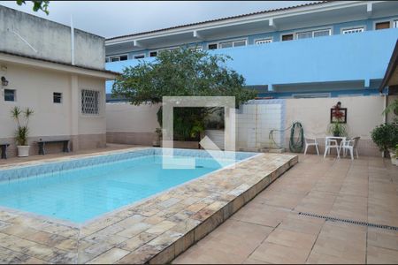 Casa à venda com 210m², 3 quartos e 6 vagasÁrea Externa