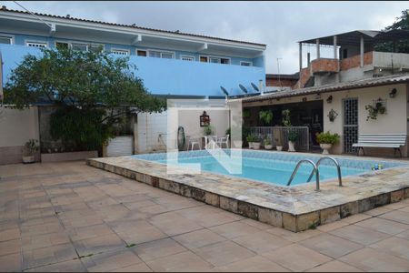 Casa à venda com 210m², 3 quartos e 6 vagasÁrea Externa