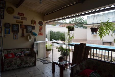 Casa à venda com 210m², 3 quartos e 6 vagasÁrea Externa - Espaço Gourmet