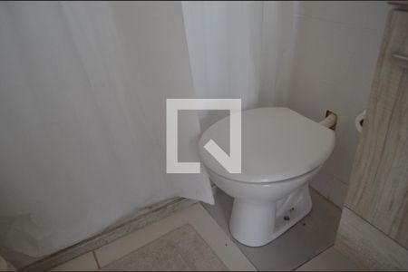 Casa à venda com 210m², 3 quartos e 6 vagasBanheiro Externo