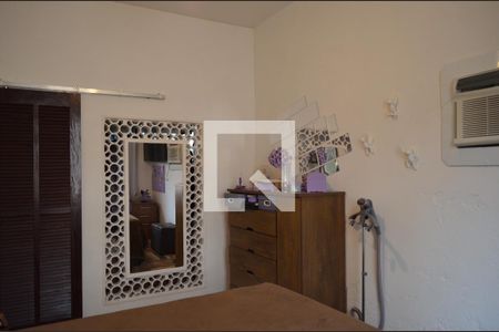 Casa à venda com 210m², 3 quartos e 6 vagasQuarto 3 - Suíte