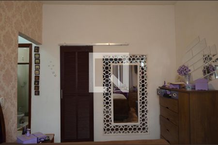 Casa à venda com 210m², 3 quartos e 6 vagasQuarto 3 - Suíte