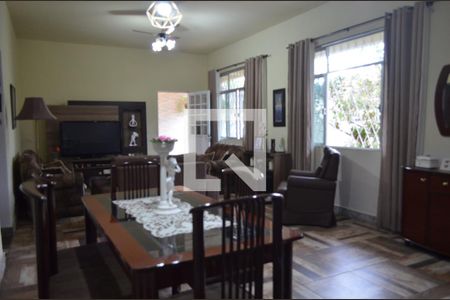 Sala de casa à venda com 3 quartos, 210m² em Taquara, Rio de Janeiro