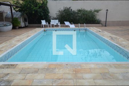 Casa à venda com 210m², 3 quartos e 6 vagasÁrea Externa - Piscina