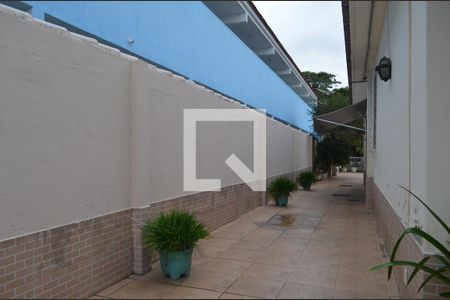 Casa à venda com 210m², 3 quartos e 6 vagasÁrea Externa