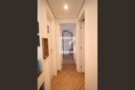 Apartamento à venda com 63m², 2 quartos e 2 vagasCorredor