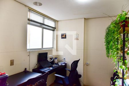 Apartamento à venda com 150m², 2 quartos e 1 vagaEscritório