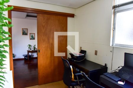 Apartamento à venda com 150m², 2 quartos e 1 vagaEscritório