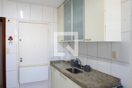 Apartamento para alugar com 75m², 2 quartos e 1 vaga Apartamento para alugar com 75m², 2 quartos e 1 vagaCozinha