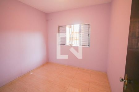 Quarto 1 de casa para alugar com 2 quartos, 80m² em Jardim das Esmeraldas, São Paulo