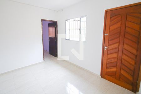 Sala de casa para alugar com 2 quartos, 80m² em Jardim das Esmeraldas, São Paulo