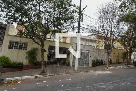 Casa à venda com 215m², 4 quartos e 2 vagasFachada