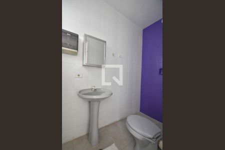 Casa à venda com 215m², 4 quartos e 2 vagasBanheiro 02