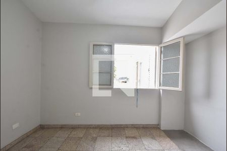 Casa à venda com 215m², 4 quartos e 2 vagasQuarto 04