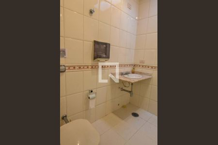 Casa à venda com 215m², 4 quartos e 2 vagasBanheiro