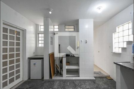 Casa à venda com 215m², 4 quartos e 2 vagasCozinha