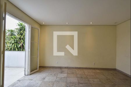 Casa à venda com 215m², 4 quartos e 2 vagasQuarto 01