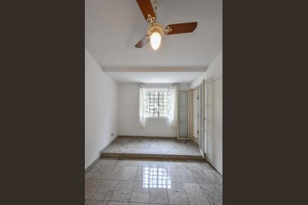 Casa à venda com 215m², 4 quartos e 2 vagasQuarto 02