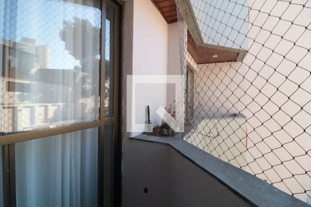 Sacada  de apartamento à venda com 3 quartos, 72m² em Vila Bertioga, São Paulo