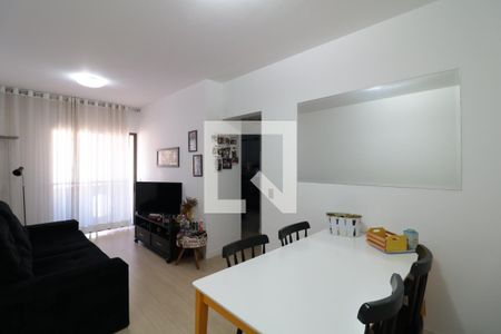 Sala  de apartamento à venda com 3 quartos, 72m² em Vila Bertioga, São Paulo