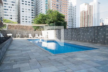 Apartamento para alugar com 120m², 3 quartos e 2 vagasÁrea comum - Piscina