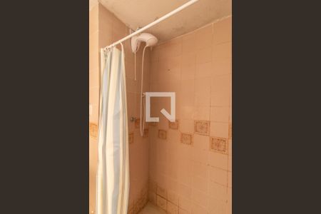 Banheiro de apartamento à venda com 1 quarto, 36m² em Centro Histórico, Porto Alegre