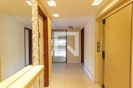 Apartamento à venda com 94m², 3 quartos e 1 vaga Apartamento à venda com 94m², 3 quartos e 1 vagaÁrea comum