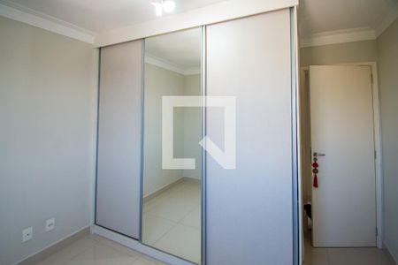 Apartamento à venda com 75m², 2 quartos e 2 vagasQuarto
