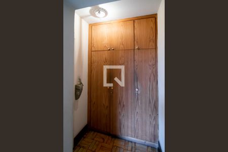 Casa à venda com 500m², 3 quartos e 4 vagasCloset Quarto 3 - Suíte