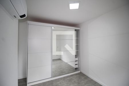 Quarto 1 de apartamento para alugar com 2 quartos, 62m² em Rio Branco, Porto Alegre