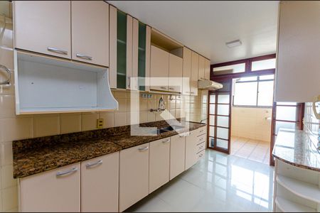 Apartamento à venda com 150m², 4 quartos e 2 vagasCozinha 