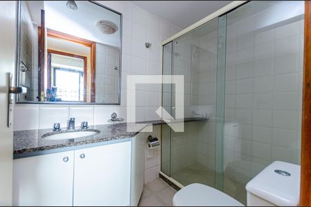 Apartamento à venda com 150m², 4 quartos e 2 vagasBanheiro Social