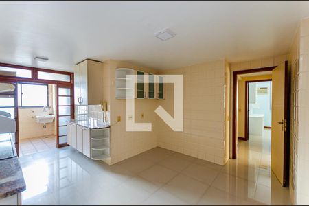 Apartamento à venda com 150m², 4 quartos e 2 vagasCozinha 