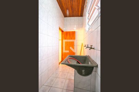 Casa para alugar com 200m², 2 quartos e 1 vagaÁrea de Serviço