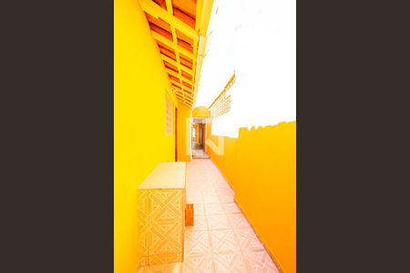 Casa para alugar com 200m², 2 quartos e 1 vagaCorredor Lateral