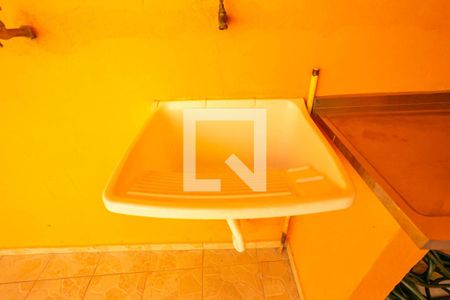 Casa para alugar com 200m², 2 quartos e 1 vagaQuintal