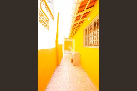 Casa para alugar com 200m², 2 quartos e 1 vagaCorredor Lateral