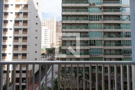 Varanda de apartamento para alugar com 2 quartos, 100m² em Barra Funda, Guarujá