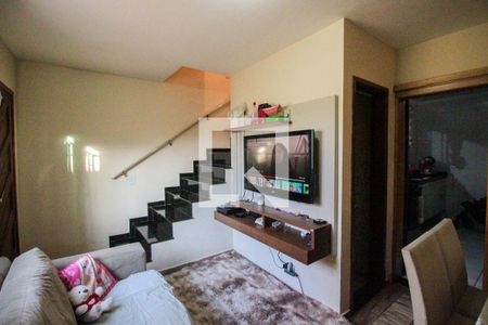 Sala de casa de condomínio para alugar com 2 quartos, 65m² em Vila Taquari, São Paulo