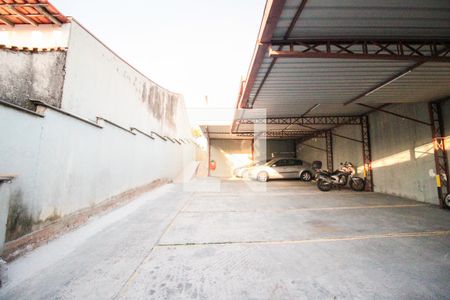 Casa de condomínio à venda com 65m², 2 quartos e 1 vaga Casa de condomínio à venda com 65m², 2 quartos e 1 vagaEstacionamento