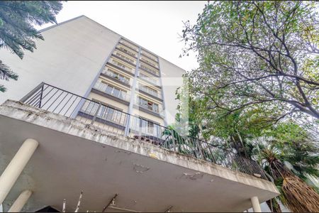 Apartamento à venda com 140m², 2 quartos e 1 vaga Apartamento à venda com 140m², 2 quartos e 1 vagaFachada