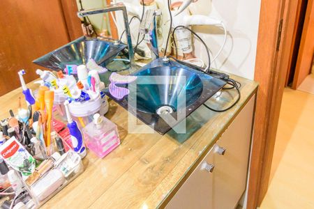 Apartamento à venda com 65m², 2 quartos e sem vaga Apartamento à venda com 65m², 2 quartos e sem vagaBanheiro