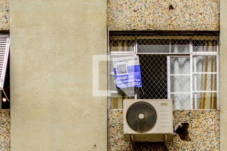 Apartamento à venda com 65m², 2 quartos e sem vaga Apartamento à venda com 65m², 2 quartos e sem vagaplaquinha