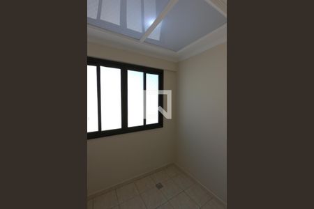 Apartamento para alugar com 126m², 2 quartos e 4 vagas Apartamento para alugar com 126m², 2 quartos e 4 vagasEscritório
