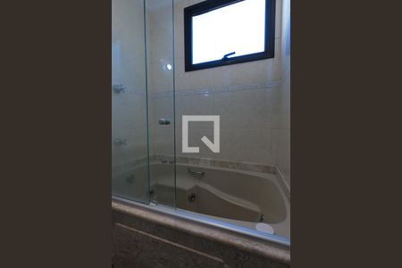 Apartamento para alugar com 126m², 2 quartos e 4 vagas Apartamento para alugar com 126m², 2 quartos e 4 vagasBanheiro