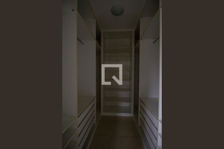 Casa de condomínio à venda com 120m², 4 quartos e 3 vagasCloset da Suíte