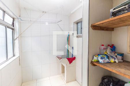 Apartamento para alugar com 68m², 2 quartos e 1 vagaárea de serviço
