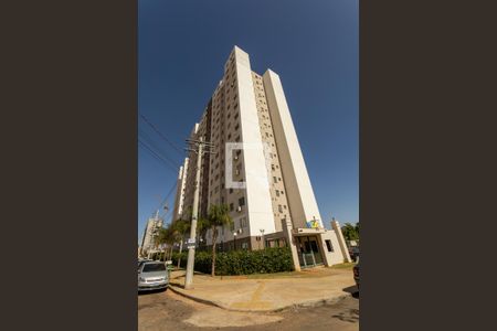 Apartamento para alugar com 51m², 2 quartos e 1 vagaFachada e portaria